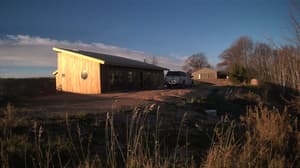 Currently viewing photo