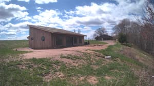 Currently viewing photo